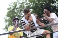 /album/festa-de-lan%c3%a7amento-do-bloco-praieiro-2014-l-fred-pontes/a1972461-10152311710979683-1561431491-n-jpg/